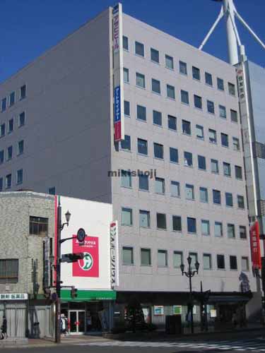 北陸銀行住友生命ビル 外観