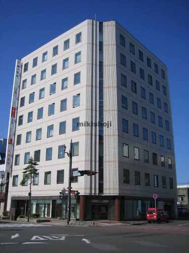 日進釧路ビル 外観