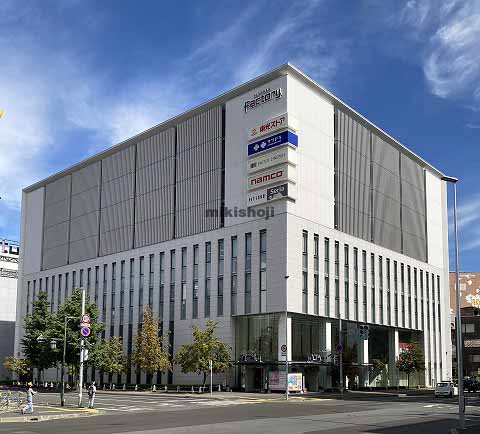 中央区北のサッポロファクトリー フロンティア館 外観1