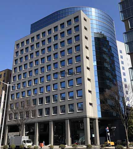 中央のセントレ東北 外観1