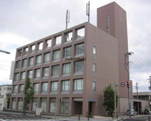 東原町・松波の山形ロイヤルセンチュリービル 外観1