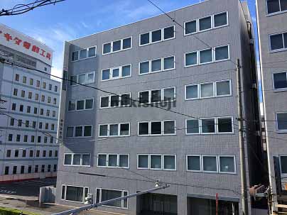 岡崎市全域のアドバンス・スクエア岡崎西館 外観1