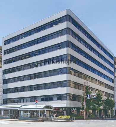 下京区の日本生命京都ヤサカビル 外観1