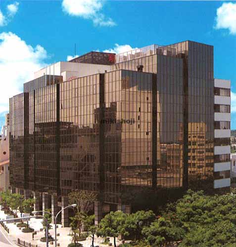 那覇市の金秀ビル 外観1