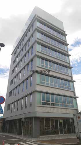 周南市のＡＺＵＲＥ徳山 外観1