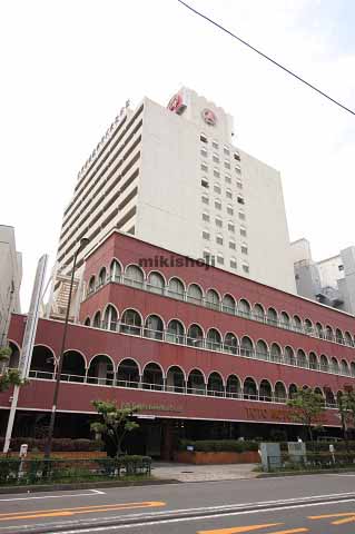 西池袋の東都自動車ビル 外観1