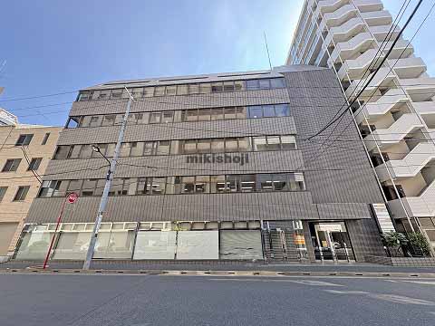 湊・明石町の前田セントラルビル 外観1