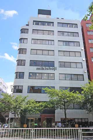 広尾の広尾西川ビル 外観1