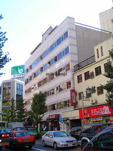 西新宿の新銘ビル 外観1