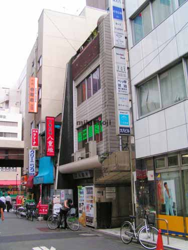 上野・秋葉原の八重垣ビル 外観1