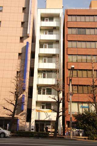 上野・秋葉原の文行堂ビル 外観1
