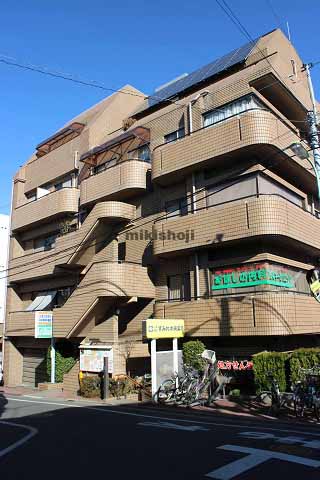 経堂・船橋のパインヒルガーデン・ウエスト 外観1