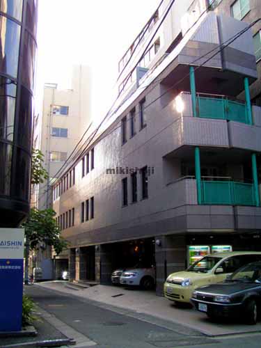 西神田のＵＥＴＡＫＥビル 外観1