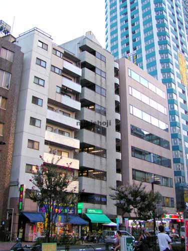 西新宿の武居西新宿ビル 外観1