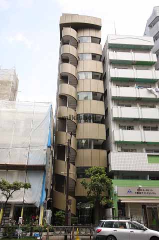 池袋のサン池袋Ⅱビル 外観1