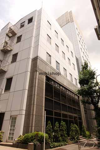 本町の初台共同ビル 外観1