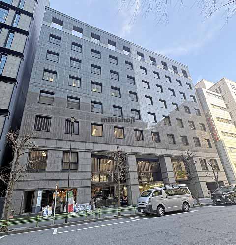 日本橋本町の繊維会館 外観1