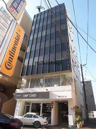 南青山の越山ビル 外観1