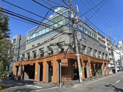 南平台町のＡｒｒｏｍｉｃ　Ｂｌｄｇ． 外観1