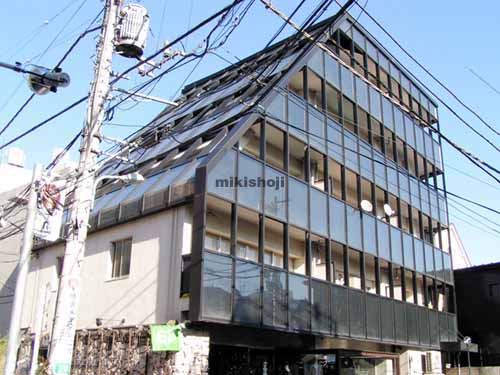 神宮前の吉田ビル 外観1