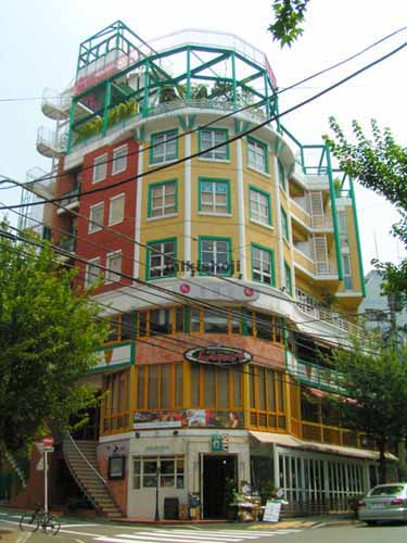 恵比寿南のＡＢＣ・ＷＡＣＯビル 外観1