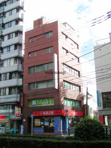 小石川・小日向の堀ビル 外観1