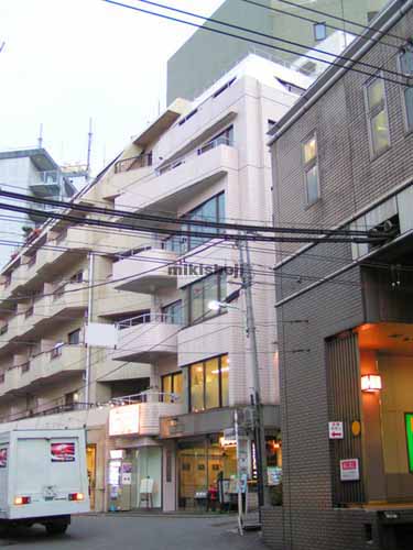 円山町のラ・フォンテーヌビル 外観1