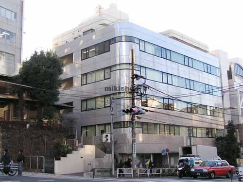 神宮前のバティマン・イケダビル 外観1