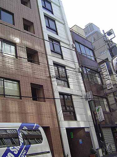 日本橋本石町の安部ビル 外観1