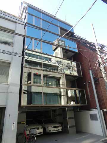 四谷のエスツウィン新宿 外観1