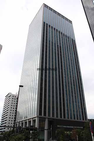 北新宿の新宿フロントタワー 外観1