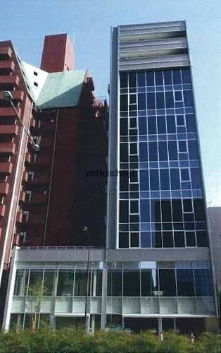 南青山の外苑ビル 外観1