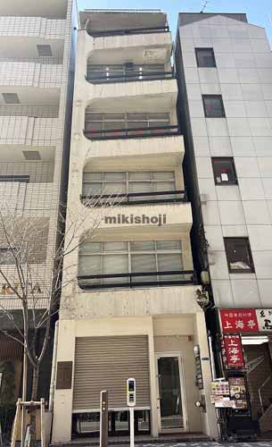 日本橋本石町の伊藤ビル 外観1