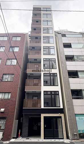 神田神保町の神保町ビル 外観1