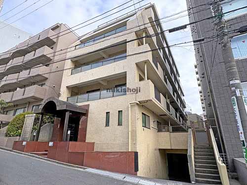 桜丘町のヒルメゾンシブヤ 外観1