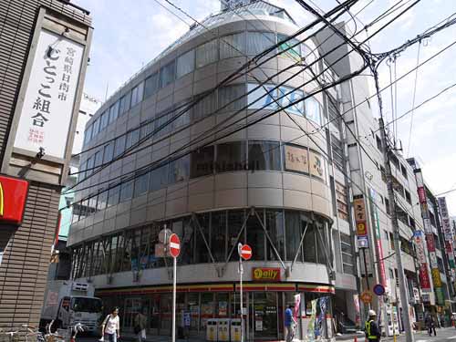 松戸市のル・シーナビル 外観1