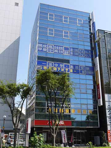 春日部市のハルキヤビル 外観1