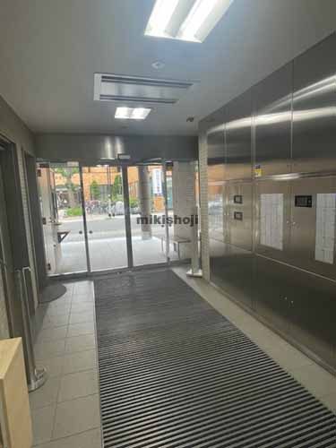 中央区南の福山南三条ビル エントランス1