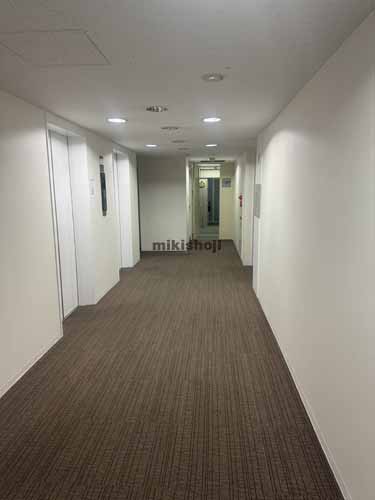 中央の朝日生命仙台中央ビル エレベーターホール2