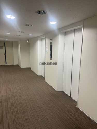 中央の朝日生命仙台中央ビル エレベーターホール3