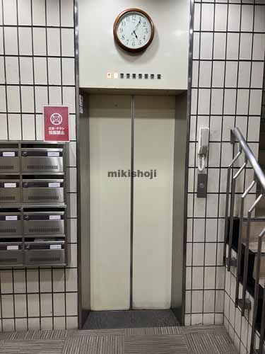 仙台ワールドビル エレベーターホール1