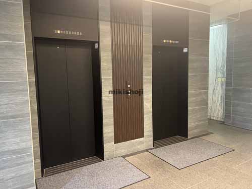 二日町・春日町・木町通のステーションプラザビル エレベーターホール1