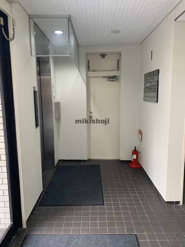 ネイヴ・シオミ五輪 エントランス1