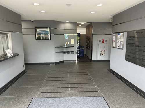 二日町東急ビル エントランス2