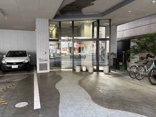 若林区の新寺ＫＳビル エントランス1