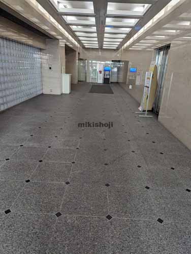 ニッセイ青森センタービル エントランス2