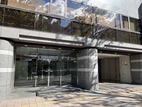 中央の仙台ＫＹビル エントランス1