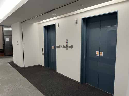 中央のセントレ東北 エレベーターホール3