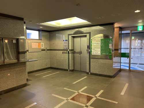 泉区のウイング２１ エレベーターホール1