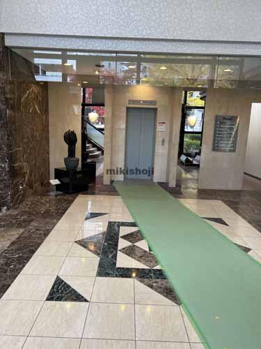 パセオビル エントランス1